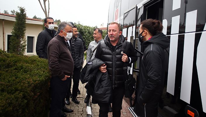 Başkanımız Ahmet Nur Çebi, Futbol Takımımıza Başarılar Diledi