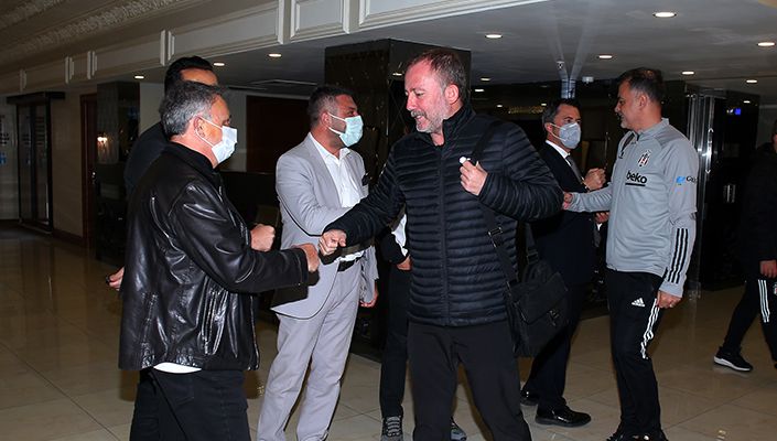 Başkanımız Ahmet Nur Çebi, Futbol Takımımıza Başarılar Diledi