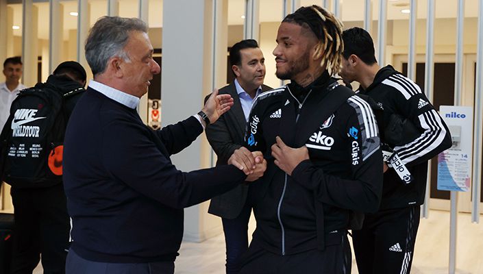 Başkanımız Ahmet Nur Çebi, Futbol Takımımıza Başarılar Diledi