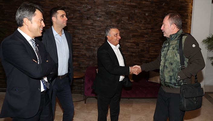 Başkanımız Ahmet Nur Çebi, Futbol Takımımıza Başarılar Diledi