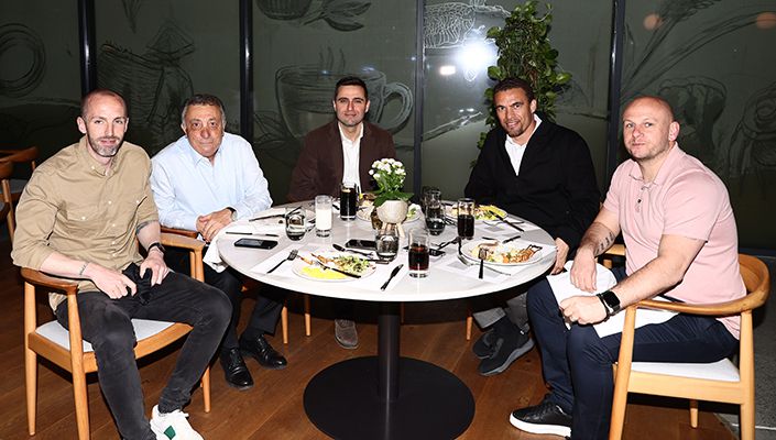 Başkanımız Ahmet Nur Çebi, Futbol Takımımızla Buluştu