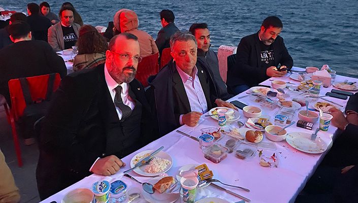 Başkanımız Ahmet Nur Çebi, Kabataş Erkek Liseliler Derneği’nin İftar Davetine Katıldı