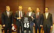 Başkanımız Fikret Orman’dan Gençlik ve Spor Bakanı Dr. Mehmet Muharrem Kasapoğlu’na Ziyaret