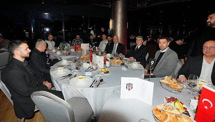 Başkanımız Serdal Adalı, Amatör Branşlarımızın Sporcularıyla İftarda Buluştu