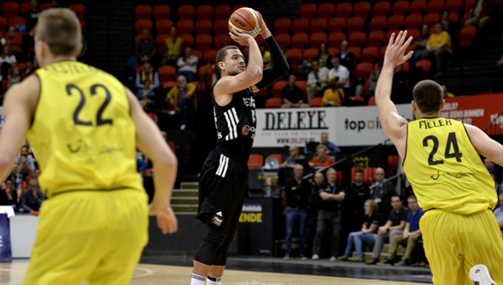 Oostende:49 Beşiktaş Sompo Japan:77