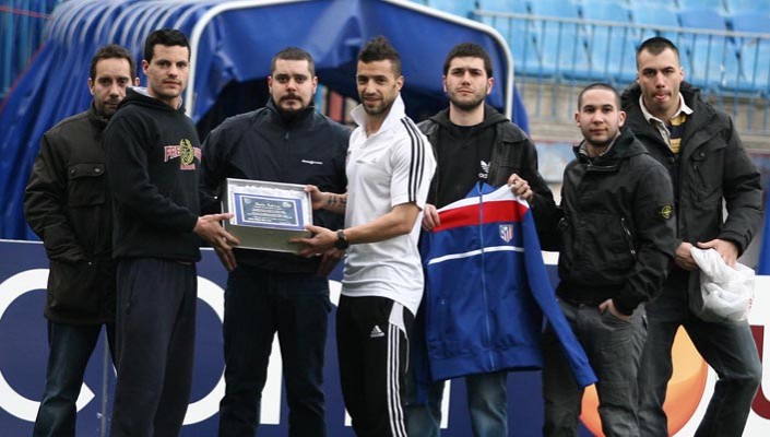 Simao’ya Plaket