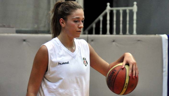 Beşiktaş Forması Giyeceğim İçin Mutluyum