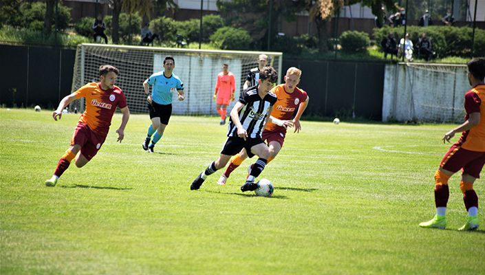 Beşiktaş:0 Galatasaray:0 (U-19)