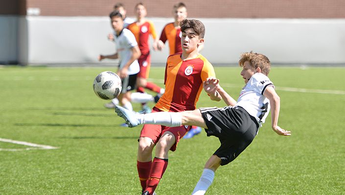 Beşiktaş:0 Galatasaray:3 (U-14)