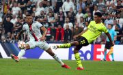 Beşiktaş fall in Champions League group opener
