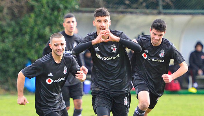 Beşiktaş:1 D. G. Sivasspor:0 (U-17)