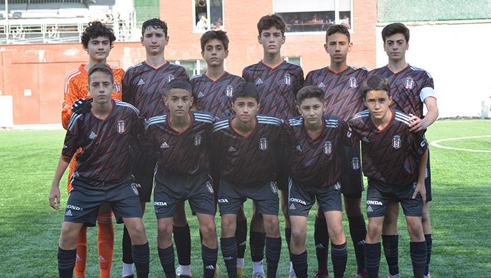 Beşiktaş:1 HangiKredi Ümraniyespor:0 (U-14)