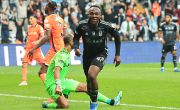 Beşiktaş edge past Başakşehir at Tüpraş Stadium 