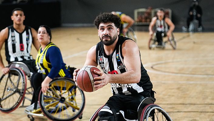 Beşiktaş:106 Fenerbahçe İstanbul Jet:103