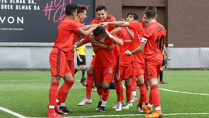 Beşiktaş:2 İstanbulspor:0 (U-16)