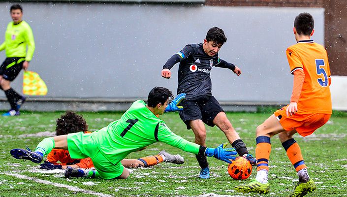 Beşiktaş:3 M. Başakşehir:0 (U-14)