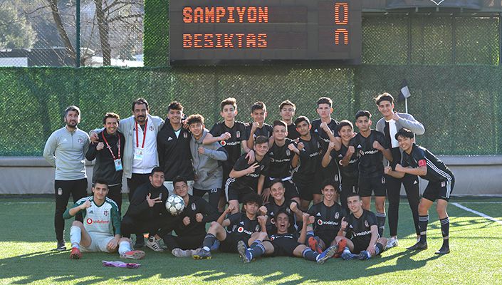 Beşiktaş:3 Ümraniyespor:0 (U-15)