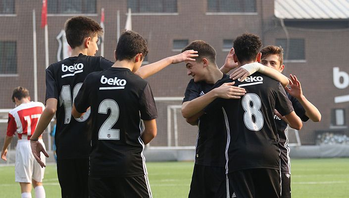 Beşiktaş:3 Ümraniyespor:1 (U-15)
