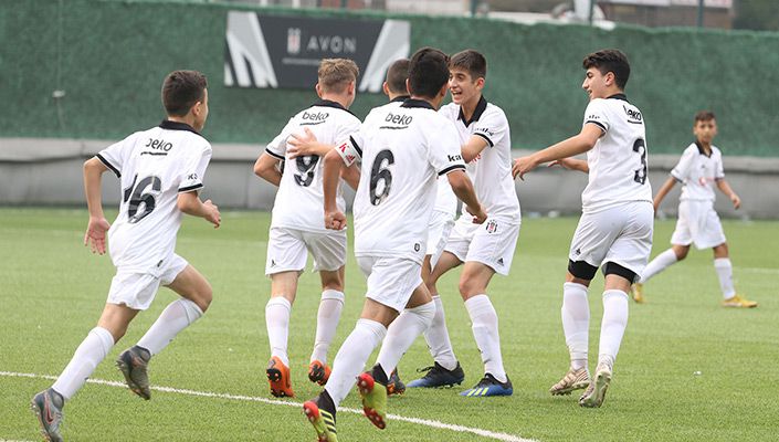 Beşiktaş:3 Ümraniyespor:2 (U-14)