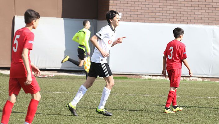 Beşiktaş:4 Balıkesirspor Baltok:0 (U-14)