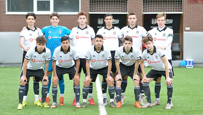 Beşiktaş:4 İstanbulspor:0 (U-16)