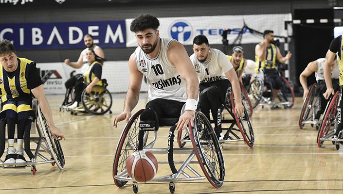 Beşiktaş:58 Fenerbahçe Göksel Çelik:66