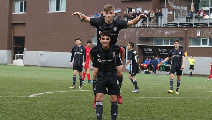 Beşiktaş:6 Balıkesirspor Baltok:1 (U-14)