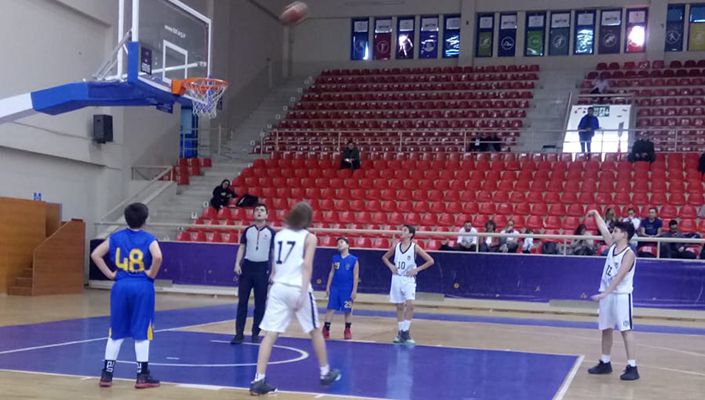 Beşiktaş:68 FMV Işık SK:32 (U-11 Erkek)