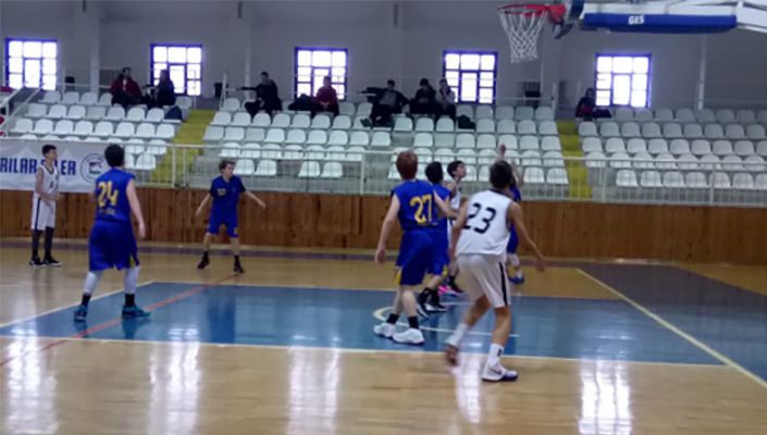 Beşiktaş:69 FMV Işık SK:20 (U-12 Erkek)