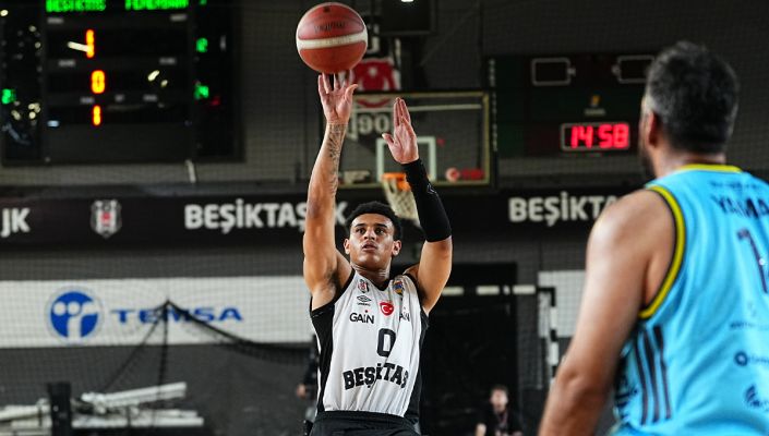 Beşiktaş:77 Fenerbahçe İstanbul Jet:80