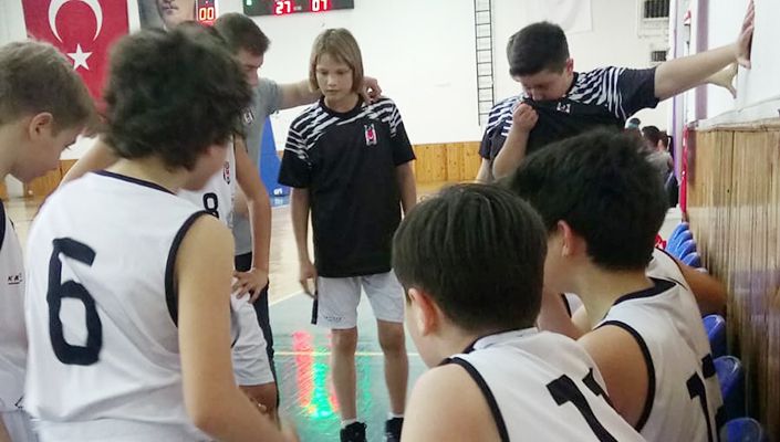 Beşiktaş:79 FMV Erenköy Işık SK:28 (U-11 Erkek)