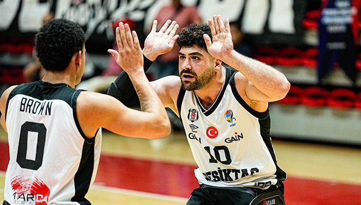 Beşiktaş:83 Galatasaray:60