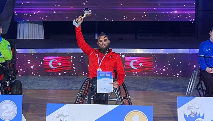 Beşiktaş Engelsiz Sanat Topluluğu, Para Dans Avrupa Şampiyonası’nda 2 Altın Madalya Kazandı