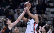 Beşiktaş HDI Sigorta go down in Istanbul derby
