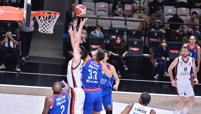 Beşiktaş Icrypex:55 Anadolu Efes:101