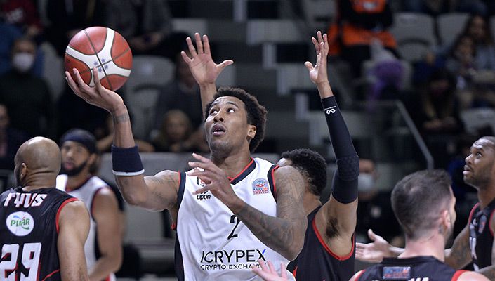 Beşiktaş Icrypex:77 Pınar Karşıyaka:71