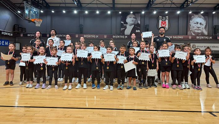 Beşiktaş JK Spor Okulları Kış Dönemi Kapanış Törenleri Yapıldı