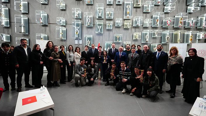 Beşiktaş Parlamenter Münazara Turnuvası Tüpraş Stadyumu’nda Yapıldı