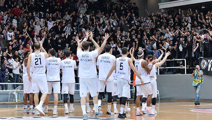 Beşiktaş Sompo Sigorta:76 Neptunas Klaipeda:69