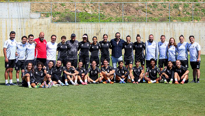 Beşiktaş United Payment Kadın Futbol Takımımıza Ziyaret
