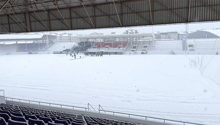 Beşiktaş Vodafone – 1207 Antalyaspor Kadın Futbol Kulübü Maçı İleri Bir Tarihe Ertelendi