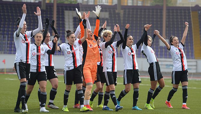 Beşiktaş Vodafone:6 Kocaeli Bayan FK:0 