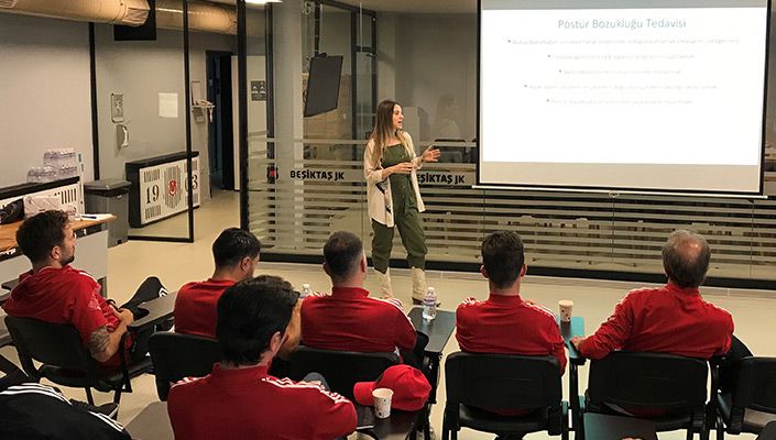 Beşiktaş Vodafone Takımımız ile Futbol Akademimizin Antrenörleri Postür Analizi Eğitimi Aldılar