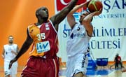 Men’s basketball suffers tight loss in Turkish Cup opener