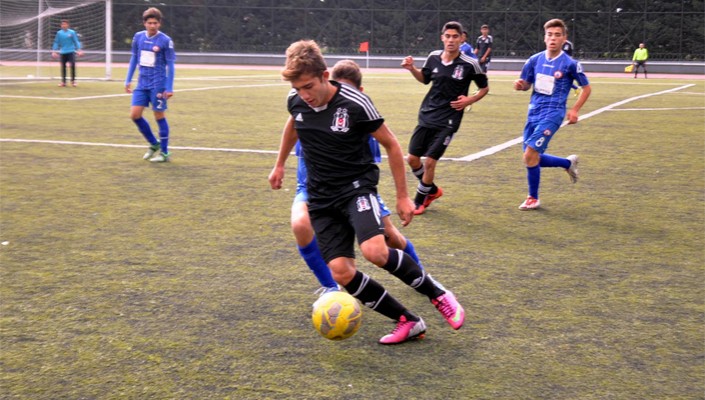 İ.B.B.:1  Beşiktaş:3 (U-15)