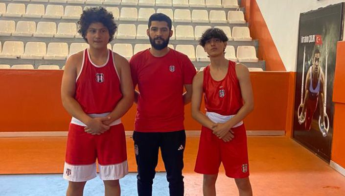 Boks Takımımızın Sporcularından İki İkincilik