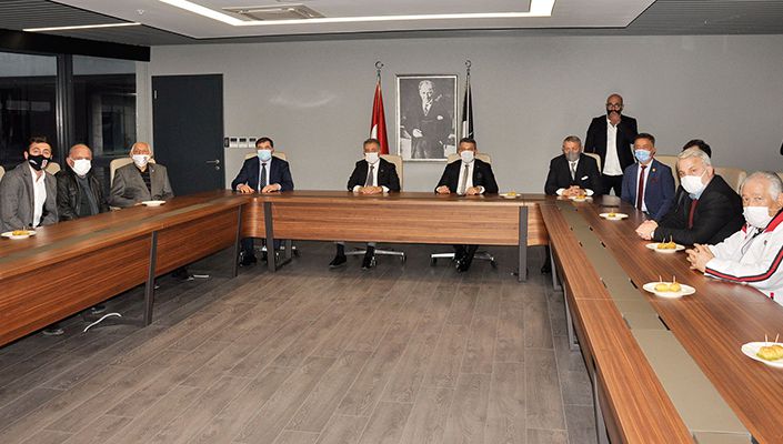 Boks ve Güreş Federasyonları Başkanlarından Kulübümüze Ziyaret