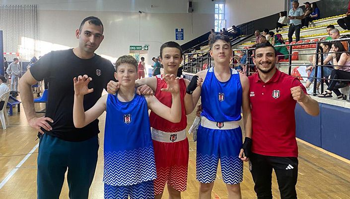 Boksörlerimiz Alt ve Üst Minikler İstanbul Boks Şampiyonası’nda Yedi Madalya Kazandı