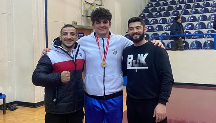 Boksorümüz Ekrem Çalışkan, İstanbul Şampiyonu Oldu