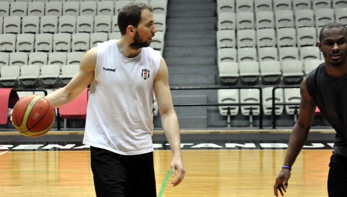 Hazırlıklar Devam Ediyor 